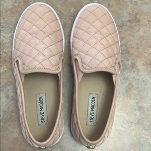 Steve Madden pink slip on shoes